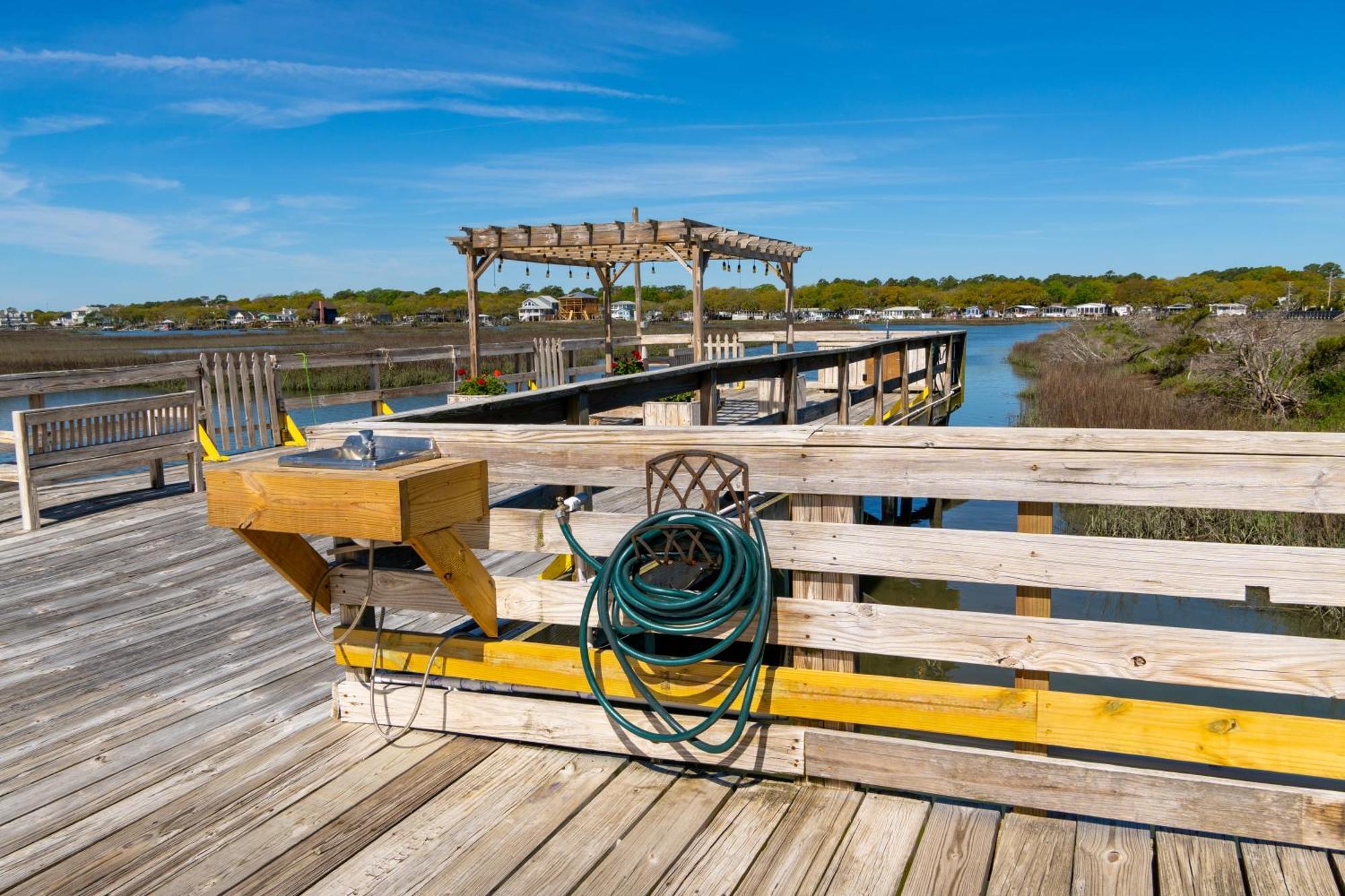 Sea Watch Inn At The Landing Garden City 外观 照片